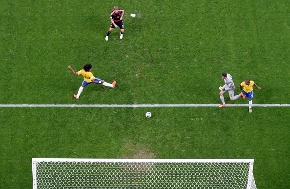 皇马淘汰拜仁克罗斯的表现,托尼·克罗斯回归德甲队