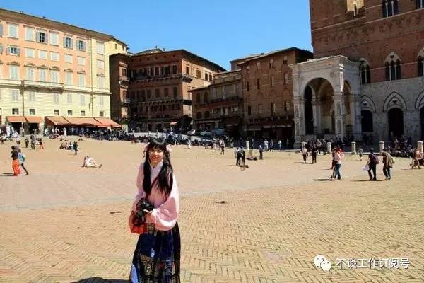 折叠汉服教程,能穿的汉服怎么折