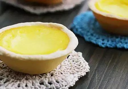 港式蛋挞和葡式蛋挞做蛋黄酥 (葡式蛋挞和港式蛋挞的图片)