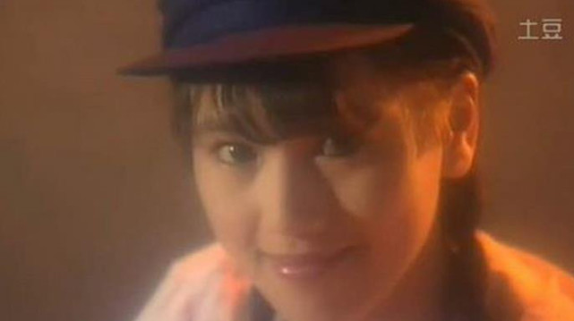 大揭秘黄家驹的不朽传奇,100张照片告诉你黄家驹