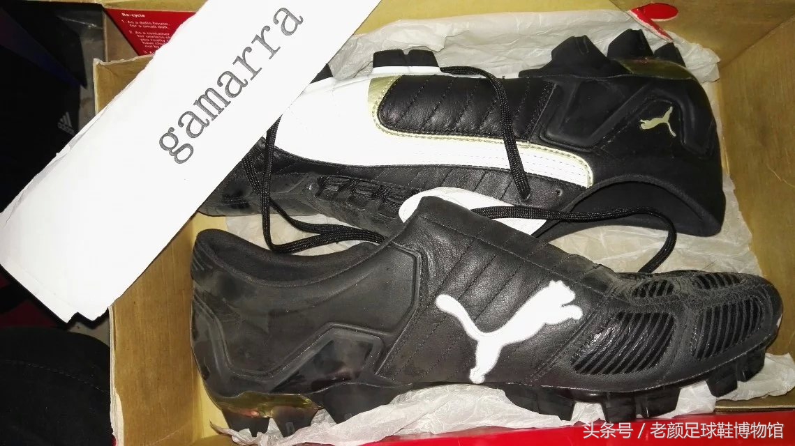 足球鞋历史第一战靴,历史最好碎钉足球鞋