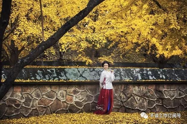 折叠汉服教程,能穿的汉服怎么折