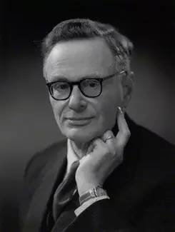 他被纳粹*害迫**,“玩拼图”玩出诺贝尔奖,打脸《Nature》