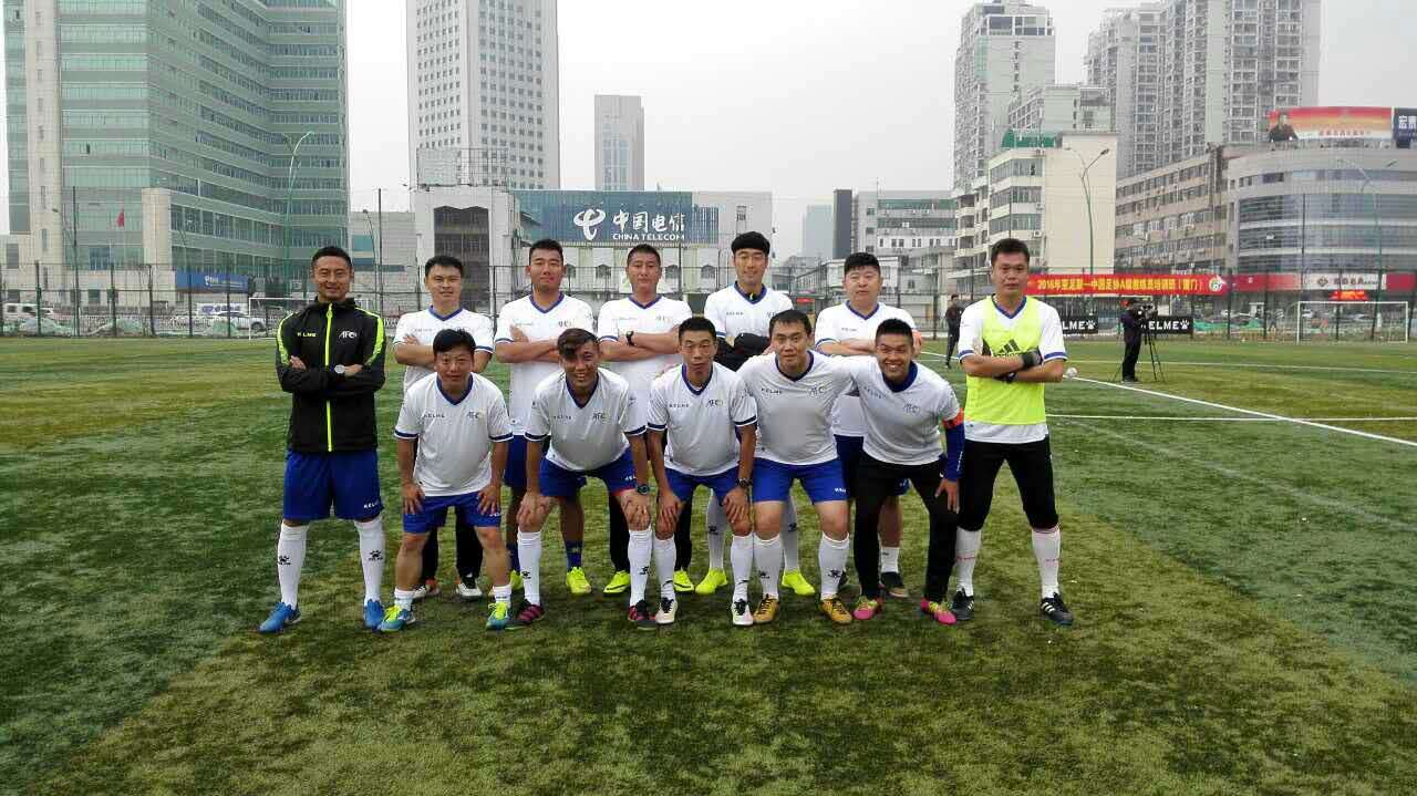 读“董”足球181期——这群足球人的平安夜居然是这么过的！