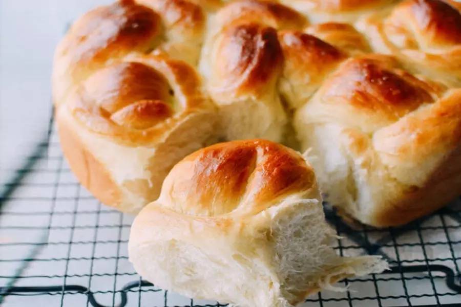 牛奶和酸奶哪个保护胃黏膜,纯牛奶和酸奶保护胃黏膜