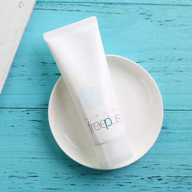 推荐一下最近很火的护肤品 (最近朋友推荐一款很好用的护肤品)