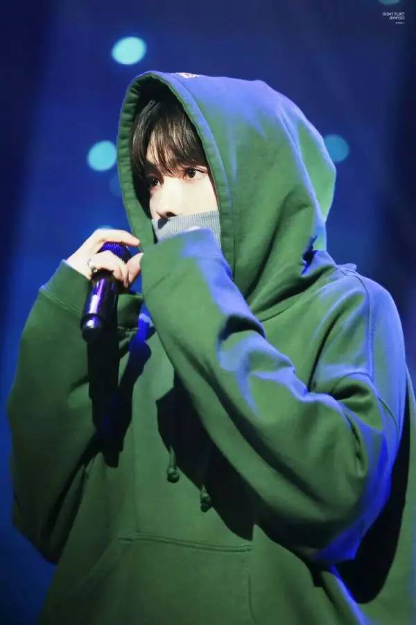 韩国男团忙内是什么,韩国组合的忙内line