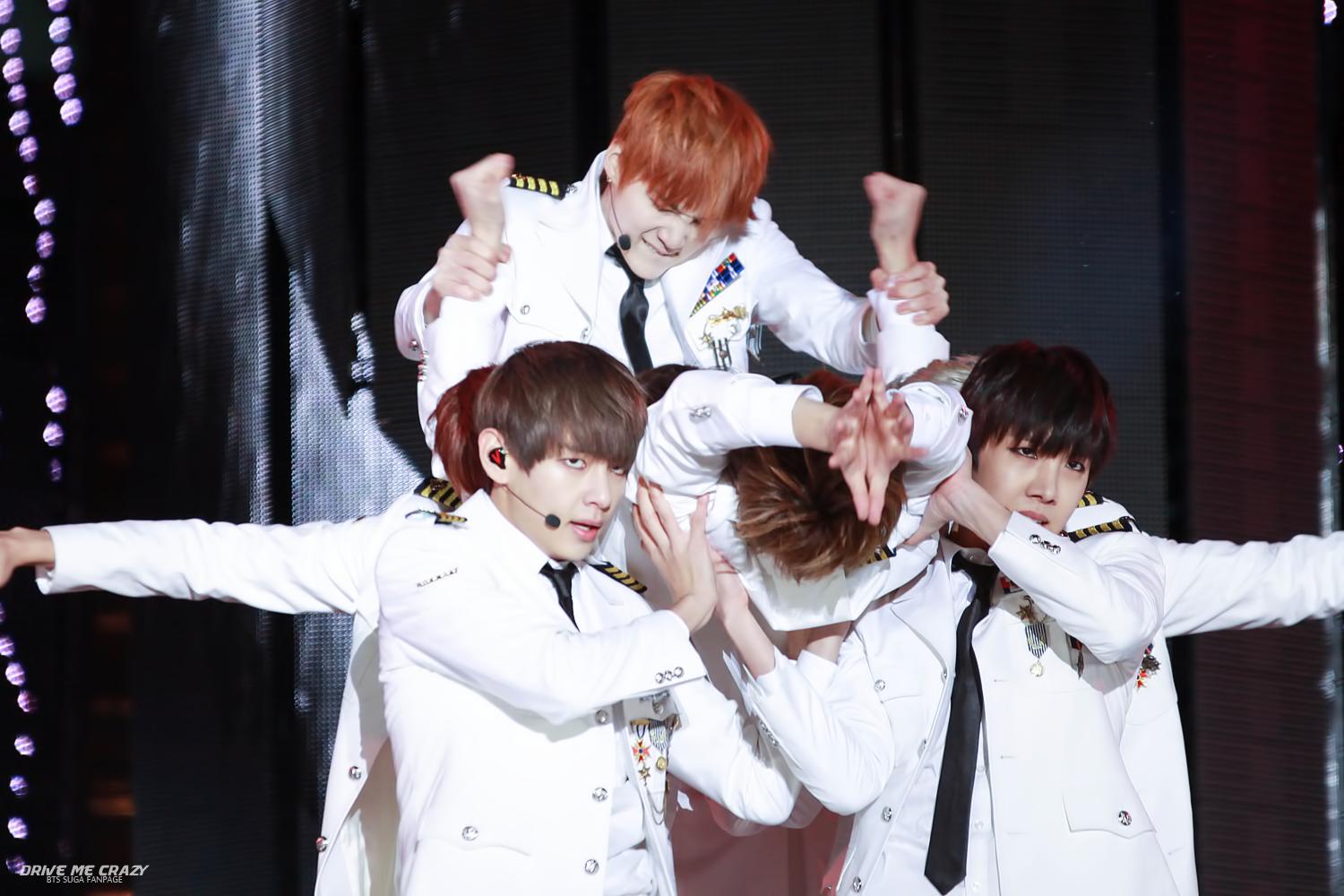 161222首次集齐三大台年末防弹又要放什么大招?