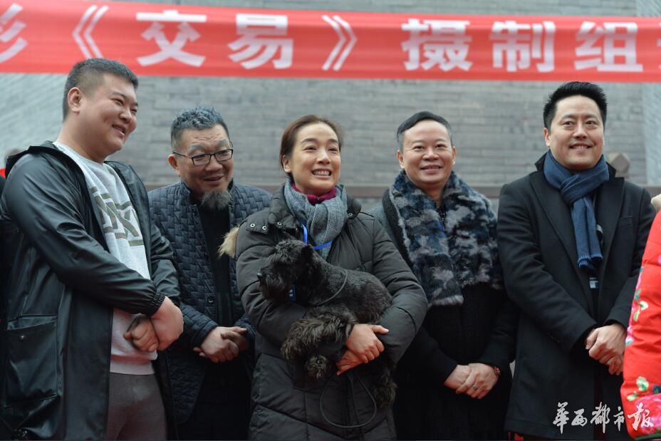 四川本土明星媛凤转型出品人“但我永远不会放弃演戏”