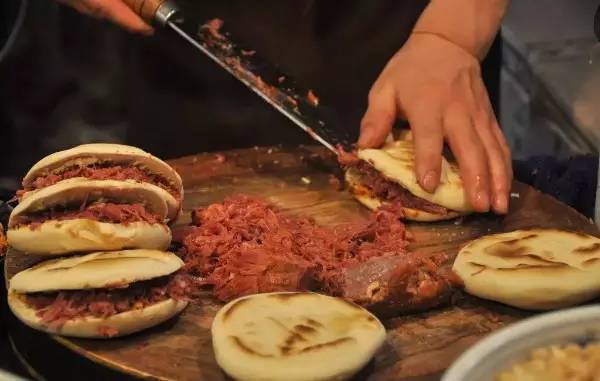 说起来你可能不信，我把暖手宝吃了，味道还真不错