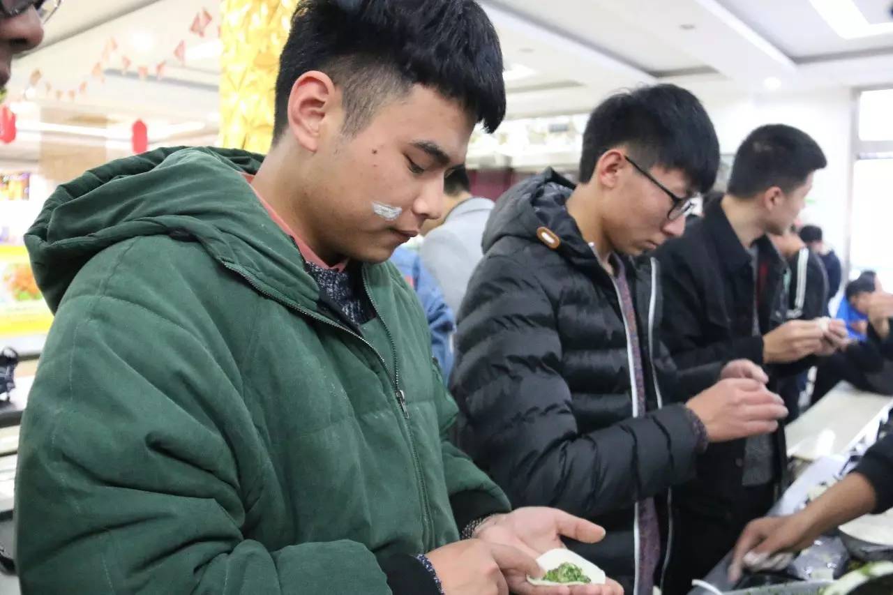 冬至-暖心｜常州纺院机电工程系举办包饺子活动