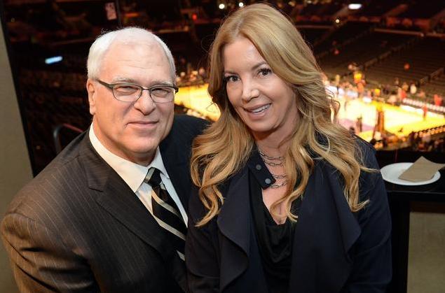 禅师和詹姆斯交恶遭报应，珍妮巴斯借分手与其撇清关系！