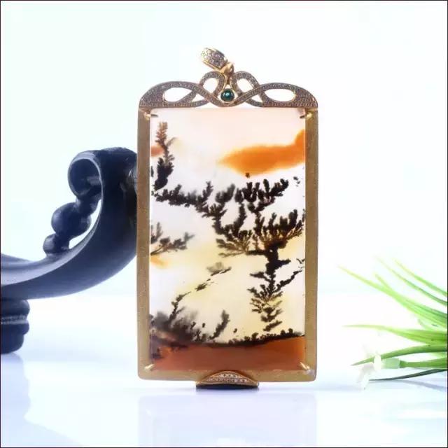 探究黄龙玉水草花的形成原因,黄龙玉水草花有裂纹