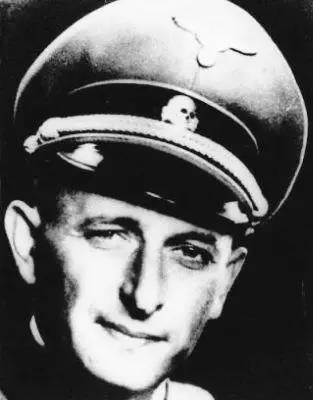 他被纳粹*害迫**,“玩拼图”玩出诺贝尔奖,打脸《Nature》