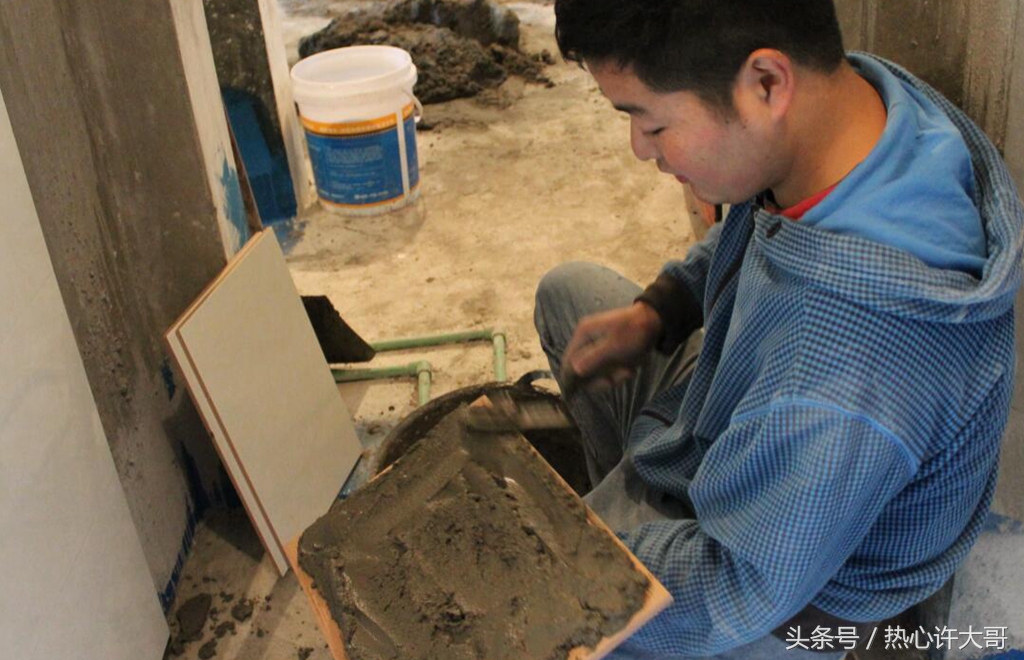 旧墙瓷砖上贴瓷砖怎么贴不掉,怎样贴外墙瓷砖牢固不掉的视频