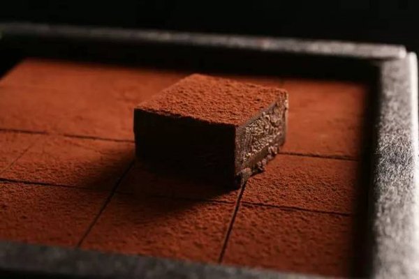 巧克力分生的和熟的,你知道巧克力意味着什么吗