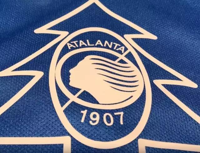 好羡慕人家！好有爱的“圣诞球衣”！