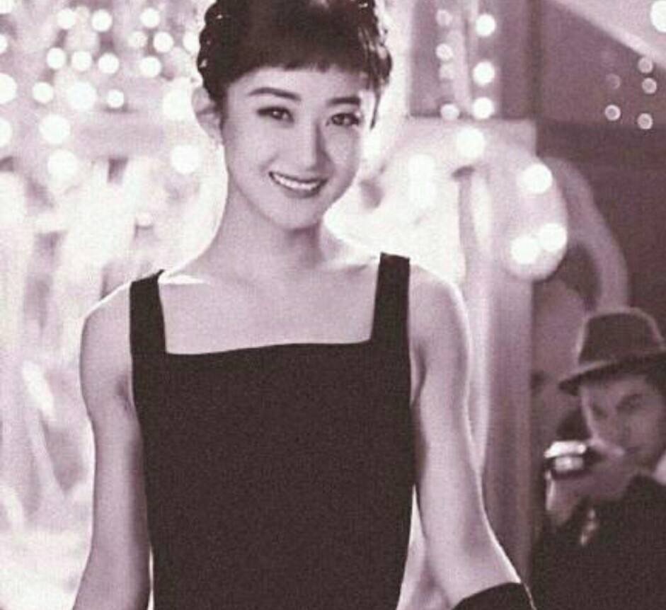 赵丽颖赫本妆热搜第一，但在这些女星面前她真的弱爆了！