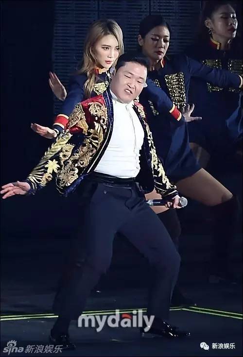 林心如公开秀恩爱是怎么回事,林心如晒清凉戏水照