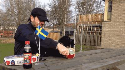 十大最恶心黑暗料理鲱鱼罐头,臭名昭著的瑞典美食鲱鱼罐头