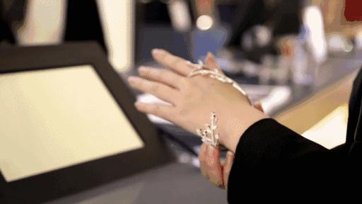 火遍ins风的蝴蝶结,小众配饰日潮