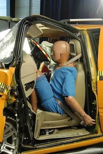 海外卖爆的中国车,那些年被撞的豪车