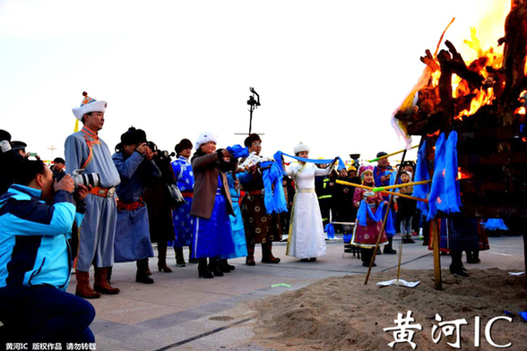 閮藉叞钂欏彜鏃忎妇琛岀キ鐏妭,钂欏彜鏃忓悓鑳炵殑姘戜織椋庢儏