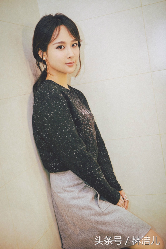 杨幂赵丽颖耳饰,把镜头瞄准自己