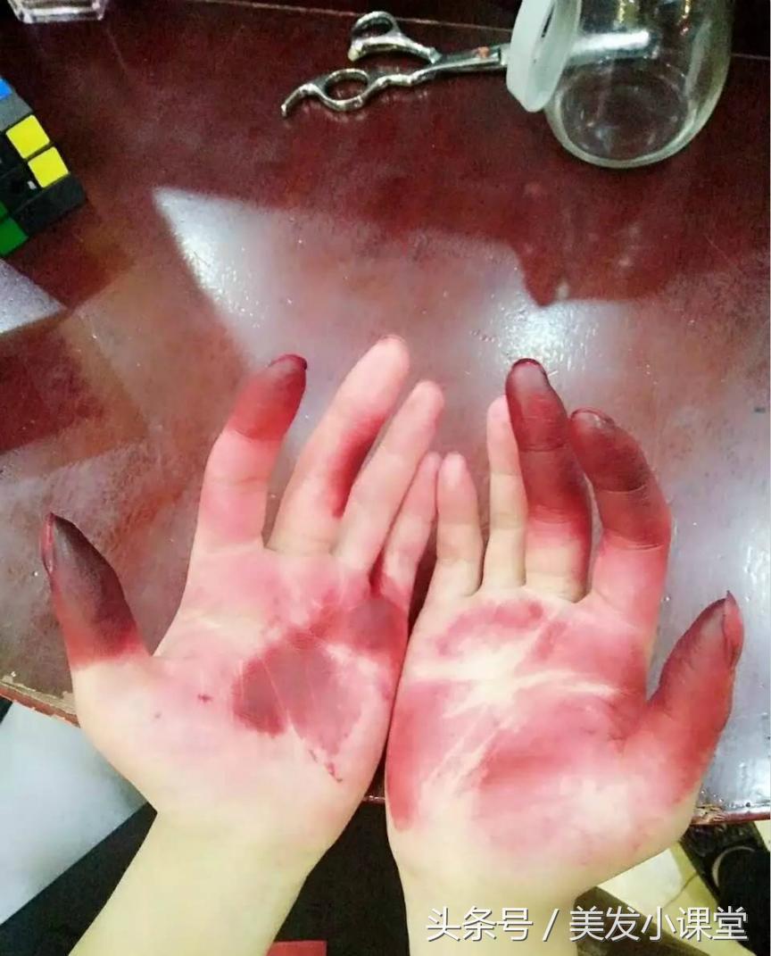 发型师心酸的台词,理发师的苦