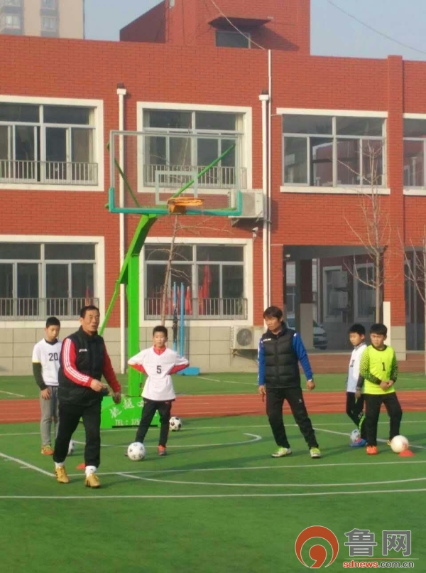 足球教练青岛,青岛足球队教练