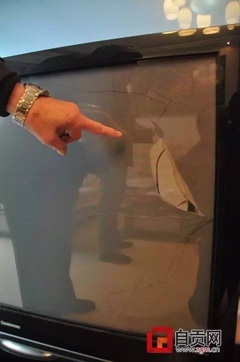电视突然爆炸事件,电视突然炸了怎么解决
