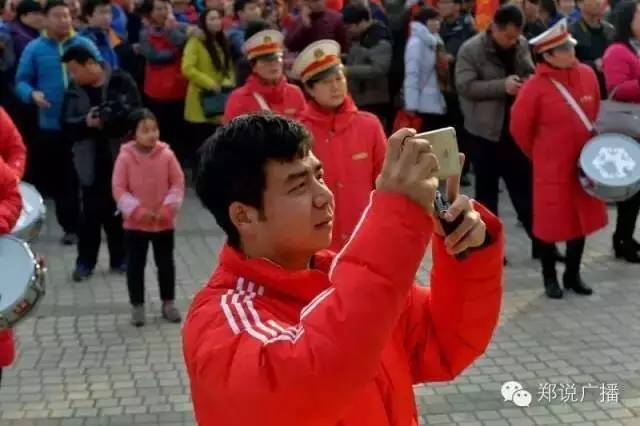 「看我这一年」听我唱一首《十年》