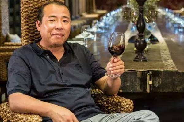 从濒临倒闭到营业额25亿,从濒临倒闭到年营收25亿