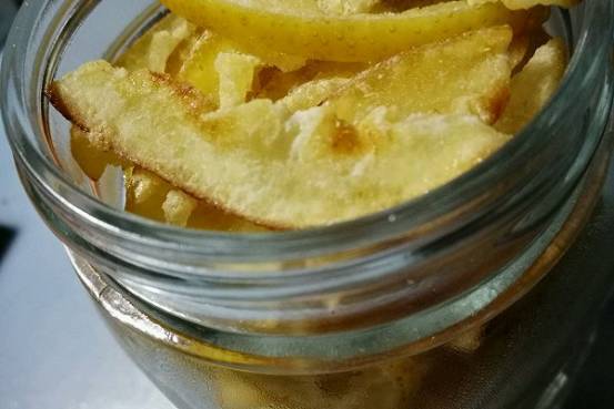 柚子皮别再扔了烤热了,柚子皮千万别丢了