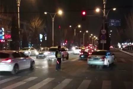 惊喜！幸福南路四车道变成了六车道，小伙伴们再也不会堵在这了！