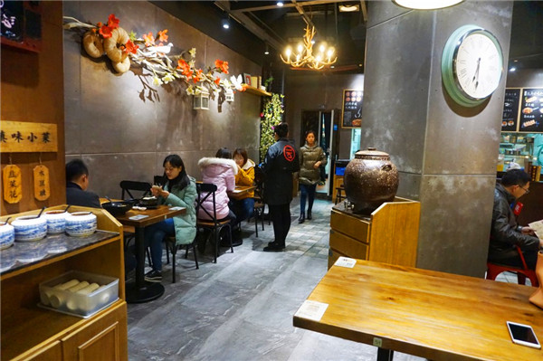 美味神奇的米线,餐饮界的传奇——云味馆过桥米线