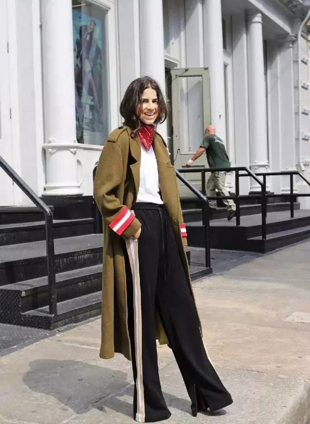 陈乔恩刘雯宋佳争着穿,那些年丑哭的国产牌子终于时髦上天!