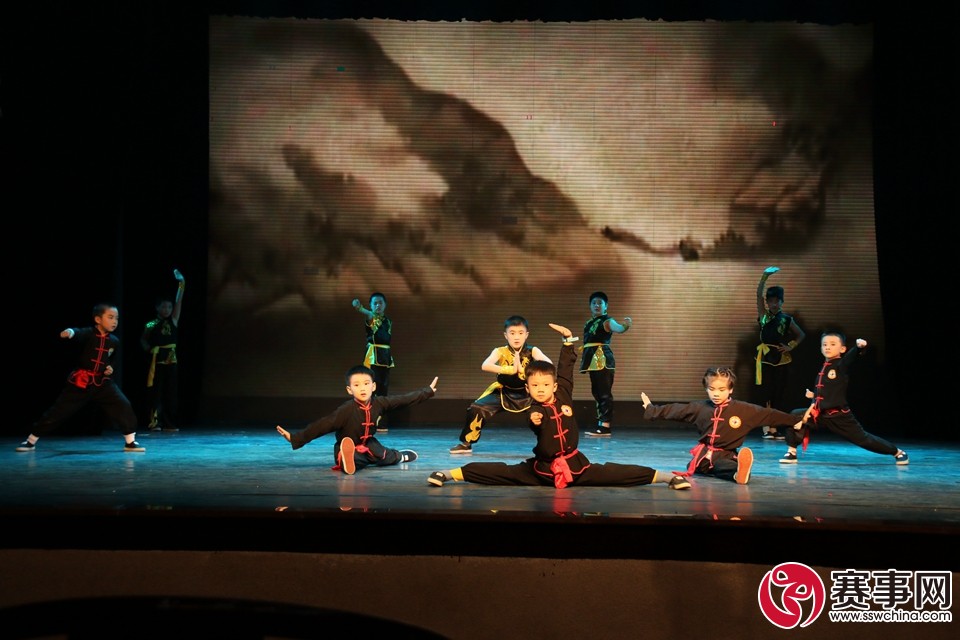 赛事网春晚录制圆满结束，正月初一至初三请锁定福建教育电视台