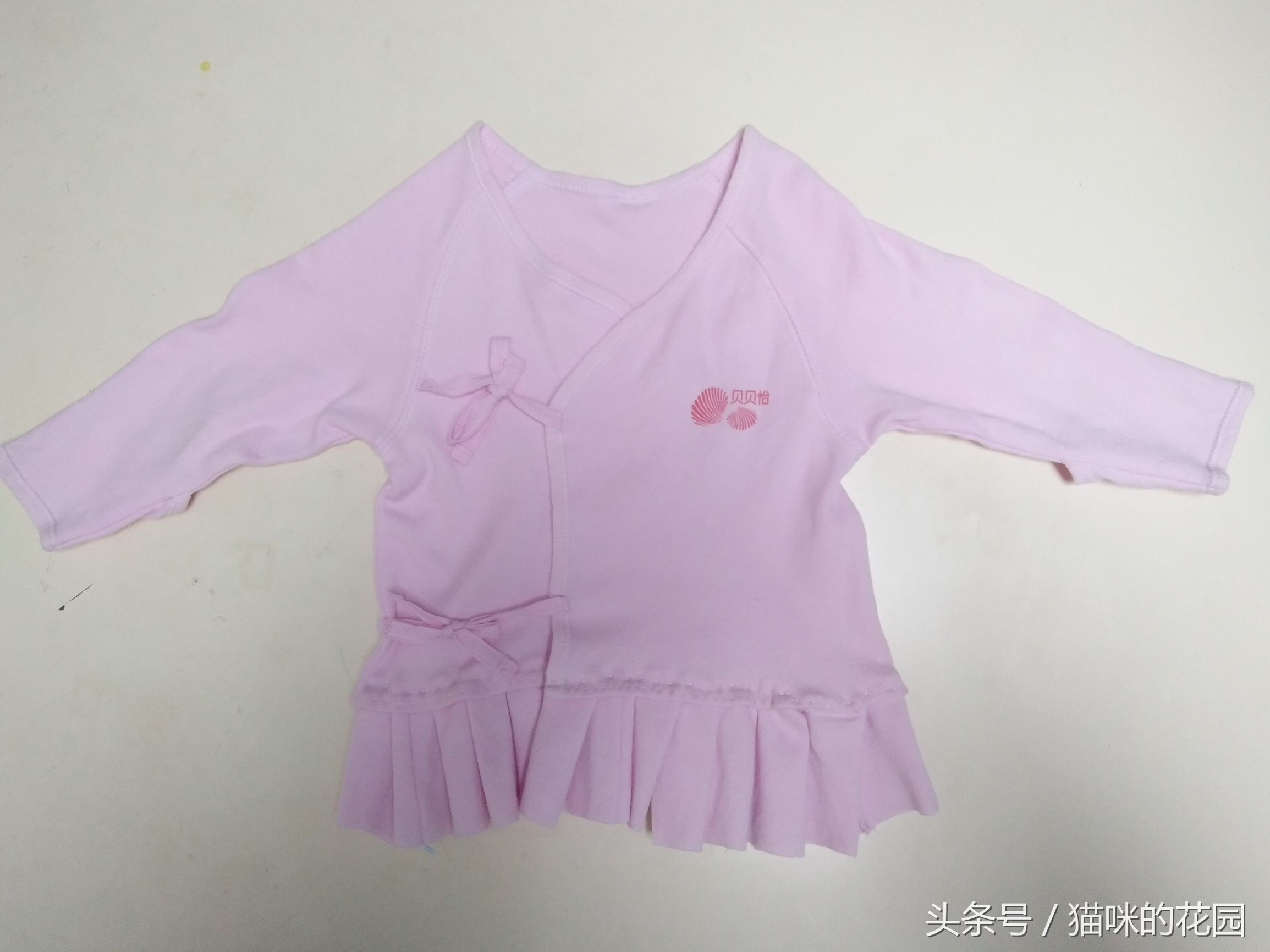 带拉链的连体衣怎样改上衣视频,婴儿连体衣改成上衣裁剪方法