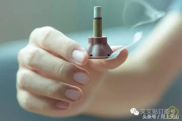 冬天手脚冰冷艾灸什么穴位,艾灸涌泉穴治疗手脚冰凉