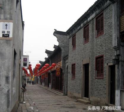 青砖黛瓦的古街风情,青砖黛瓦骑楼古巷