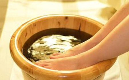 有事没事多泡泡脚,加上这几位药效果更好!