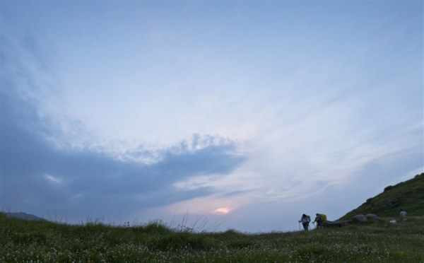 张家口旅游小五台山离市区远吗,张家口小五台山全景图