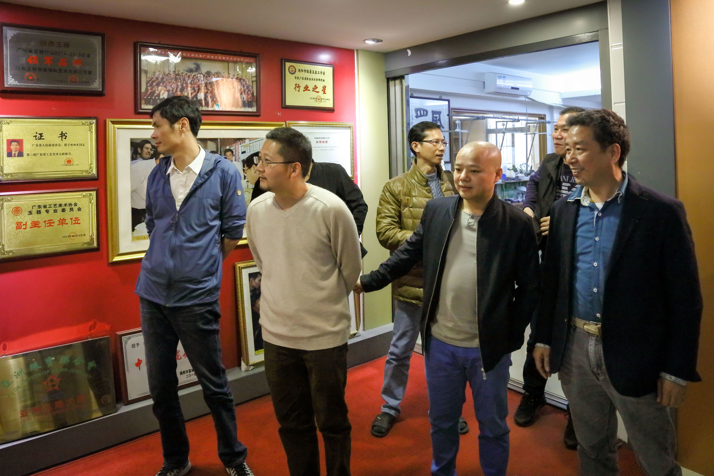 王朝阳翡翠作品视频,王朝阳翡翠作品