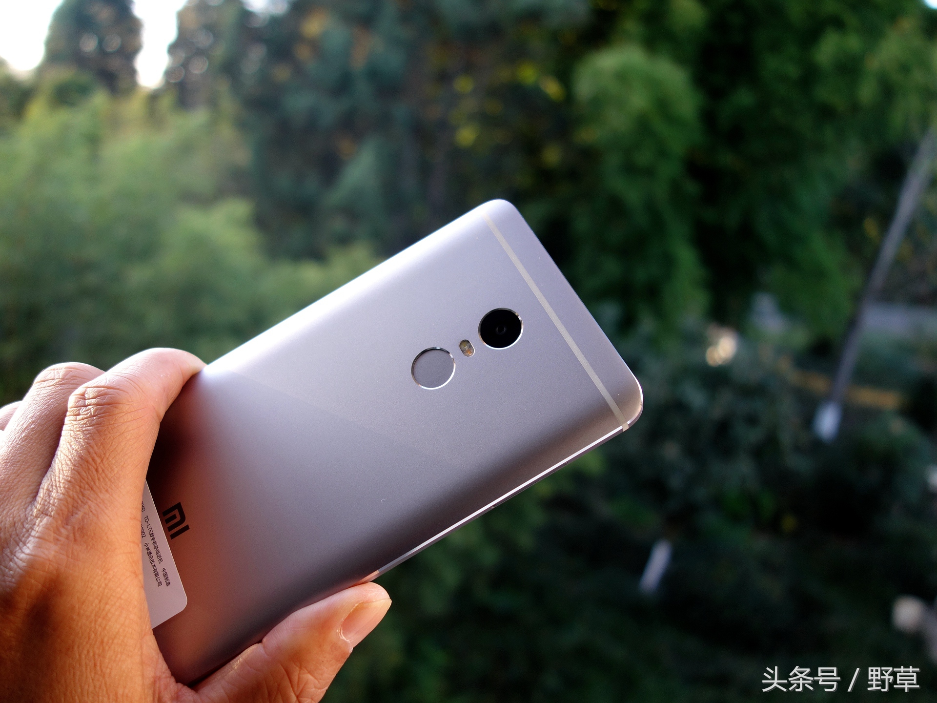 吴秀波刘诗诗刘昊然代言红米,红米广告刘诗诗吴秀波刘昊然