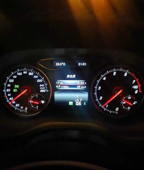 奔驰b200时尚型,奔驰b200空间