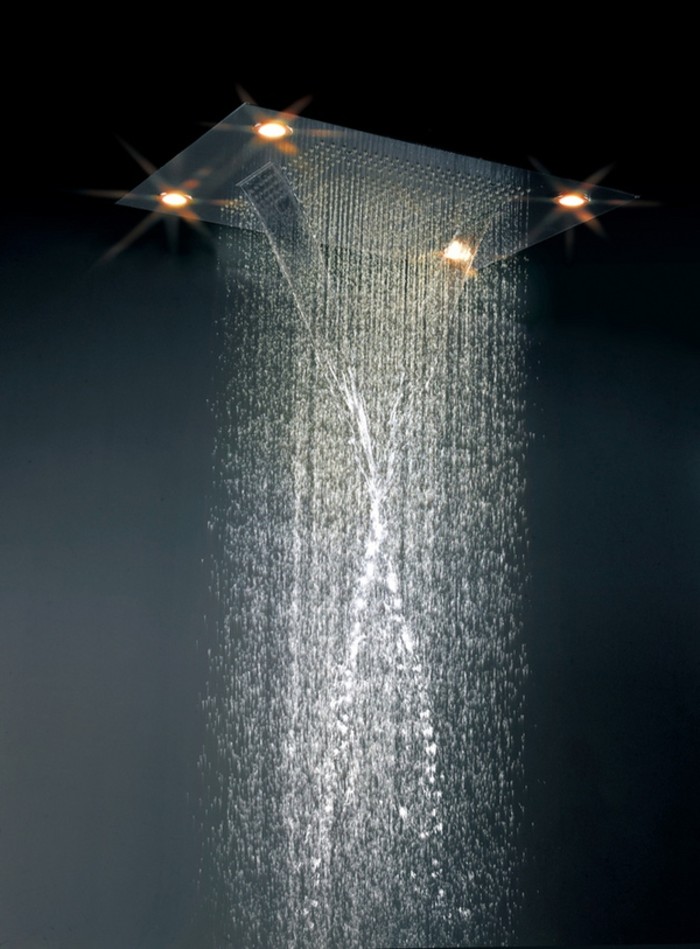 花洒管子堵了怎么办,花洒水孔堵塞解决方法