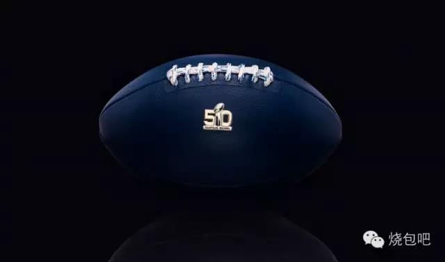 唯物|情人节倒计时,去看50个潮牌出的超级碗纪念球,独一无二