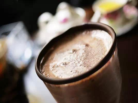 洒满阳光的下雪天，就要去喝这18杯热巧克力噢！