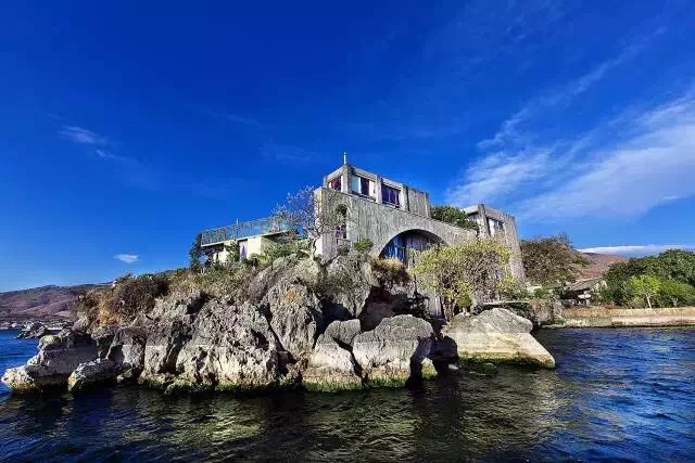 杨丽萍的太阳宫是在泸沽湖吗,鲁豫采访杨丽萍的太阳宫视频